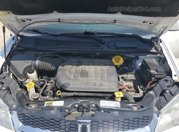 2C4RDGCGXKR600952 2019 DODGE GRAND White Engine compartment view
