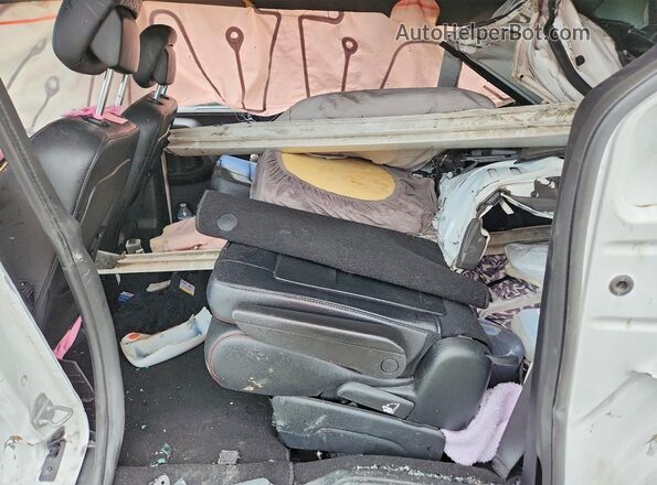 2C4RDGEG2HR761477 2017 DODGE GRAND White Rear interior view