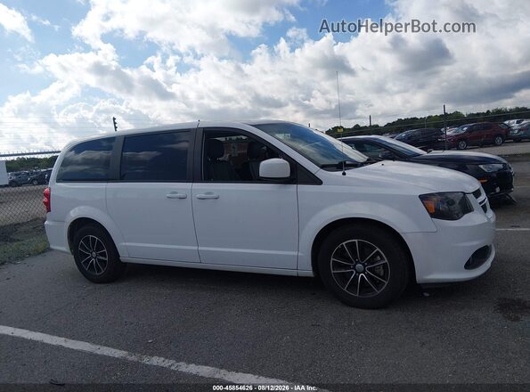 2C4RDGEG2JR168692 2018 DODGE GRAND CARAVAN White Vista interior trasera