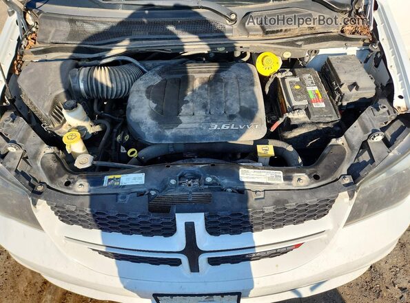 2C4RDGEG3GR224972 2016 DODGE GRAND White Engine compartment view