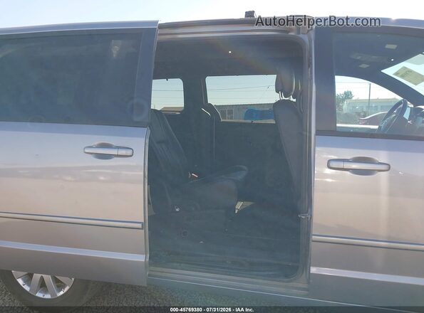 2C4RDGEG6HR697279 2017 DODGE GRAND CARAVAN Silver Widok naklejki z numerem VIN