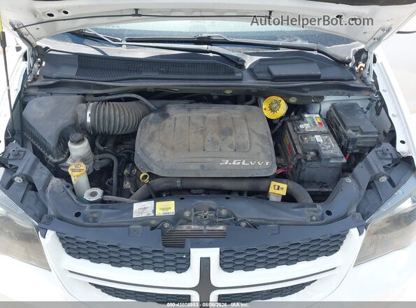 2C4RDGEG8JR189367 2018 DODGE GRAND CARAVAN White Widok z tyłu