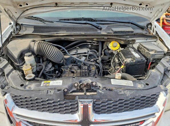 2C7WDGBG2JR364030 2018 DODGE GRAND White ძრავის განყოფილების ხედი
