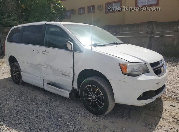 2C7WDGCG0HR767965 2017 DODGE GRAND White Front right