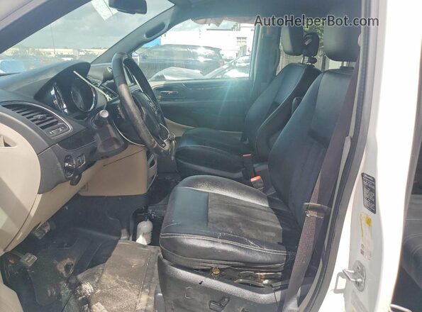 2C7WDGCG0HR767965 2017 DODGE GRAND White Front interior view
