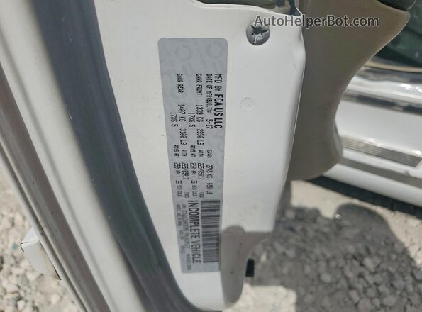 2C7WDGCG0HR767965 2017 DODGE GRAND White VIN sticker view