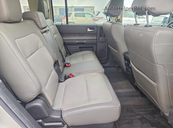 2FMGK5C80KBA39157 2019 FORD FLEX White Vista interior trasera