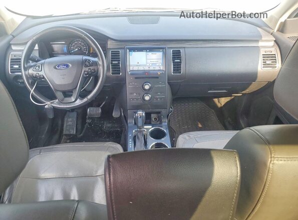 2FMGK5C82HBA08288 2017 FORD FLEX Серебряный Вид панели приборов