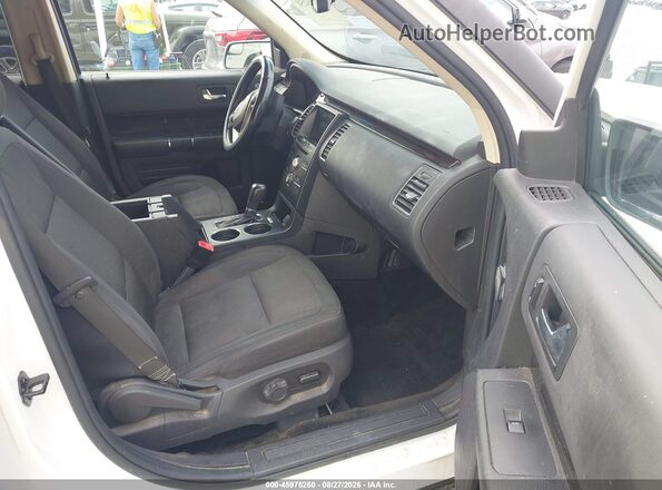 2FMGK5C82JBA02030 2018 FORD FLEX White Widok wnętrza z przodu