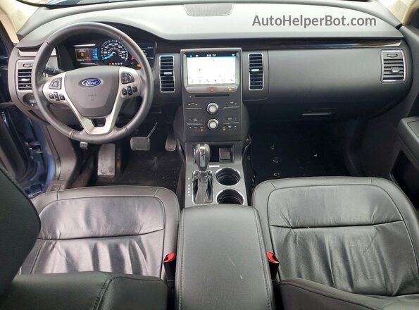 2FMGK5C86JBA00667 2018 FORD FLEX Blue Widok deski rozdzielczej