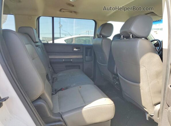 2FMGK5C89GBA09128 2016 FORD FLEX White Rear interior view
