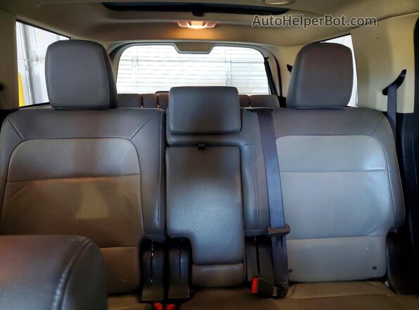 2FMHK6C81HBA06638 2017 FORD FLEX Red Հետևի նստատեղերի տեսք