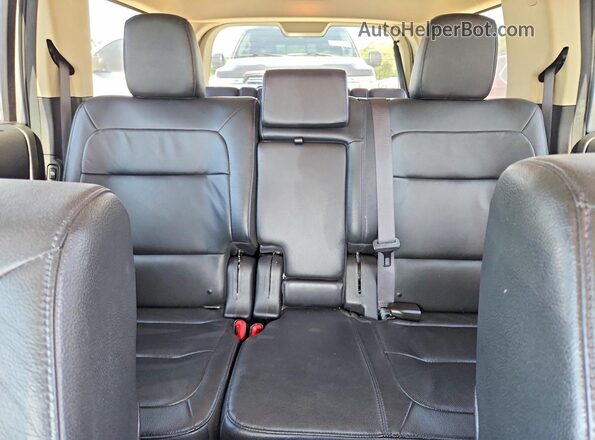 2FMHK6D83KBA06193 2019 FORD FLEX Silver Widok tylnych siedzeń