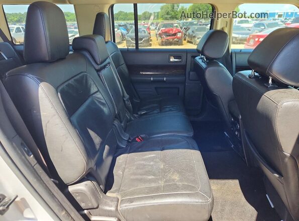 2FMHK6D87KBA29654 2019 FORD FLEX Silver Widok wnętrza z tyłu