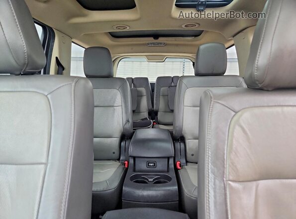 2FMHK6DT8GBA21364 2016 FORD FLEX Gray Widok tylnych siedzeń