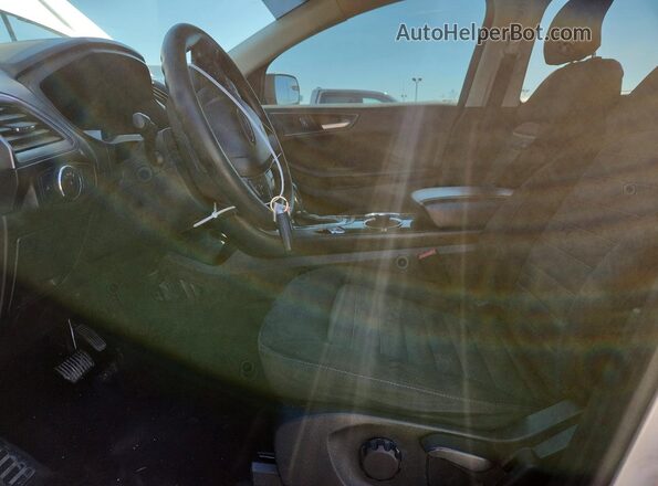 2FMPK3G95JBC40283 2018 FORD EDGE Silver Vista interior delantera