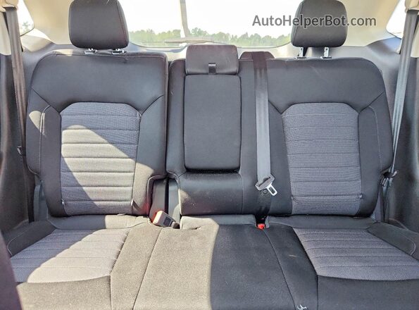 2FMPK3G96HBC69561 2017 FORD EDGE Silver Vista de los asientos traseros