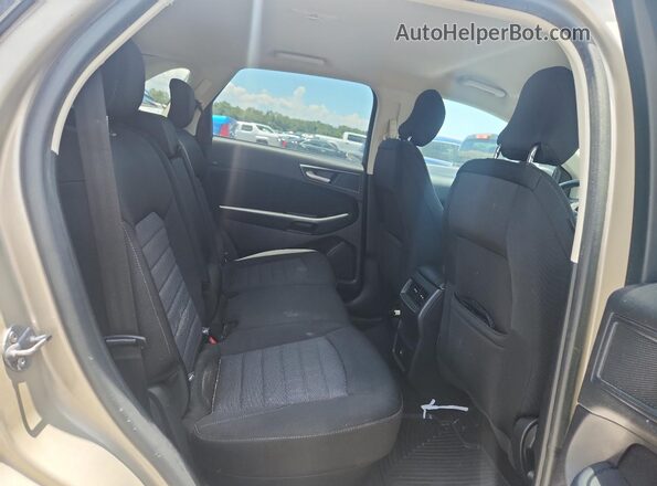 2FMPK3G98JBB93542 2018 FORD EDGE Gold Rear interior view