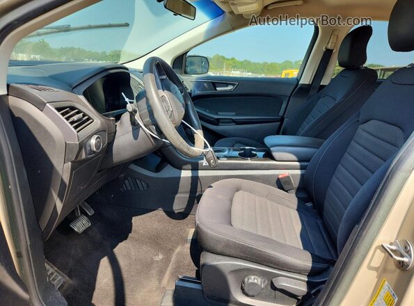 2FMPK3G9XJBC42658 2018 FORD EDGE Золотой Вид салона спереди
