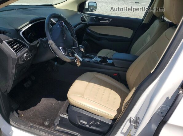 2FMPK3J84HBC24926 2017 FORD EDGE White Вид салону спереду