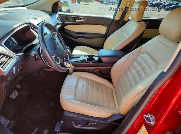 2FMPK3J91JBB84707 2018 FORD EDGE Red Front interior view