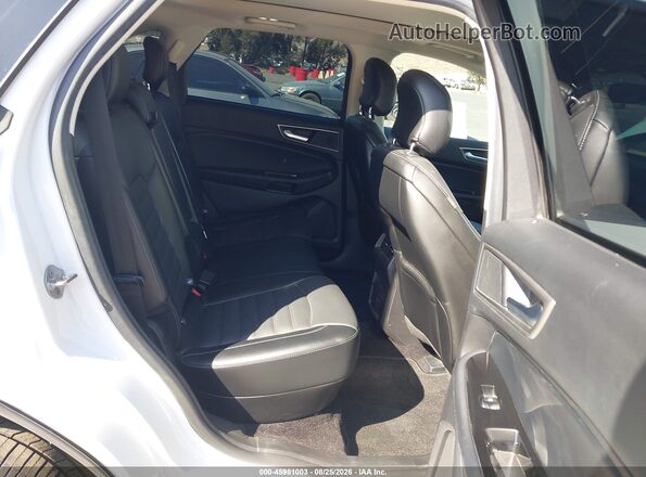 2FMPK3J92HBB94592 2017 FORD EDGE White Widok naklejki z numerem VIN