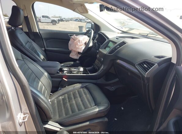 2FMPK3J92LBA19333 2020 FORD EDGE Серебряный Вид салона спереди