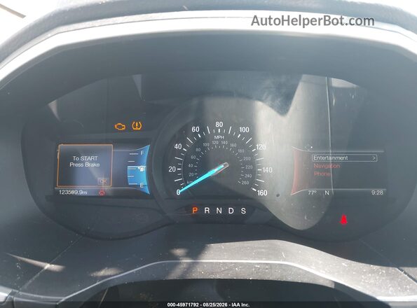 2FMPK3J94HBC01641 2017 FORD EDGE Red Vista de los asientos traseros
