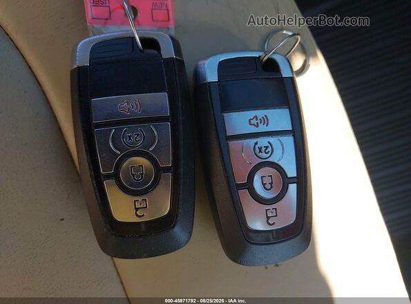 2FMPK3J94HBC01641 2017 FORD EDGE Red Vista del salpicadero