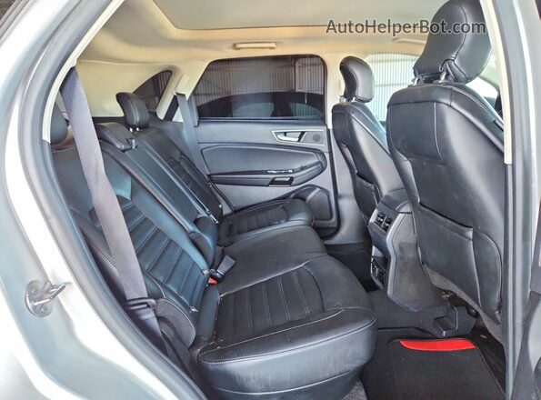 2FMPK3J96KBB96191 2019 FORD EDGE Silver Widok wnętrza z tyłu