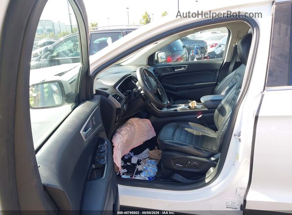 2FMPK3J99JBC07067 2018 FORD EDGE White Вид салону спереду