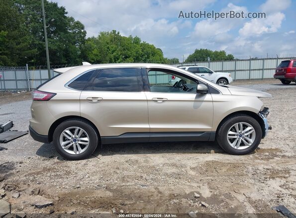 2FMPK3J9XJBC18515 2018 FORD EDGE Gold Widok wnętrza 360 stopni