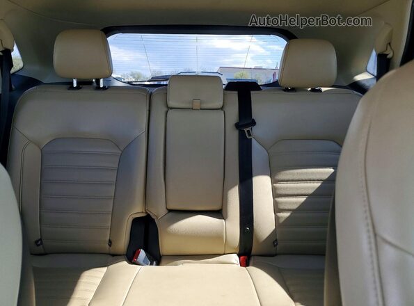 2FMPK3J9XLBA31438 2020 FORD EDGE White Vista de los asientos traseros