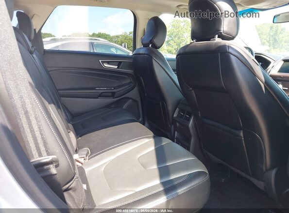 2FMPK3K94JBB15511 2018 FORD EDGE Silver Widok naklejki z numerem VIN