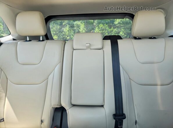 2FMPK3K96JBB74768 2018 FORD EDGE Gray Widok tylnych siedzeń