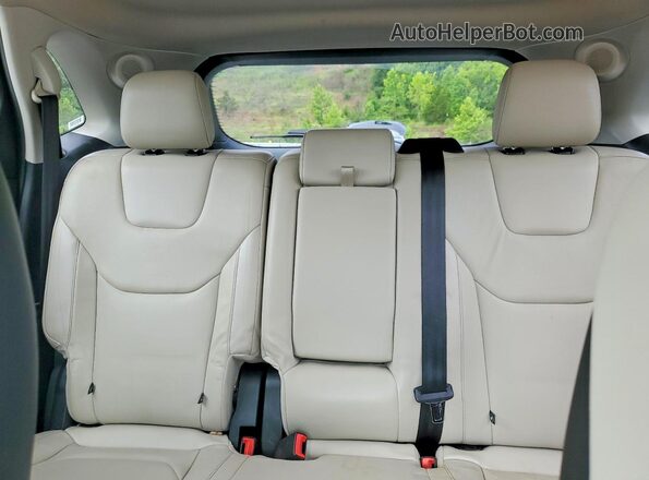 2FMPK3K97JBB89991 2018 FORD EDGE Gray Rear seats view
