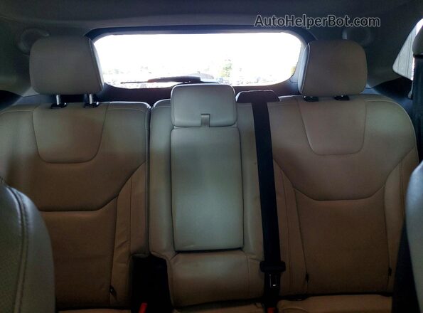 2FMPK3K9XHBB11599 2017 FORD EDGE Silver Rear seats view
