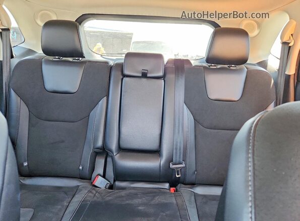 2FMPK4AP1JBB72688 2018 FORD EDGE Blue Հետևի նստատեղերի տեսք