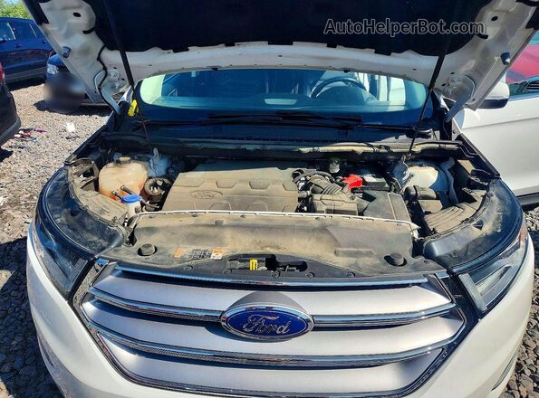 2FMPK4J81HBC18376 2017 FORD EDGE White Widok wnętrza z tyłu
