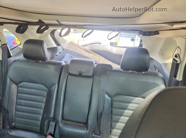 2FMPK4J82HBB61556 2017 FORD EDGE Black Հետևի նստատեղերի տեսք