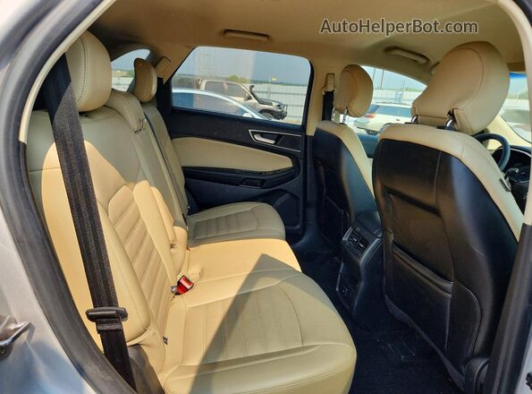 2FMPK4J85JBC51600 2018 FORD EDGE Silver Widok wnętrza z tyłu