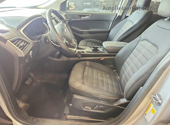 2FMPK4J88HBB64588 2017 FORD EDGE Silver Вид салону спереду