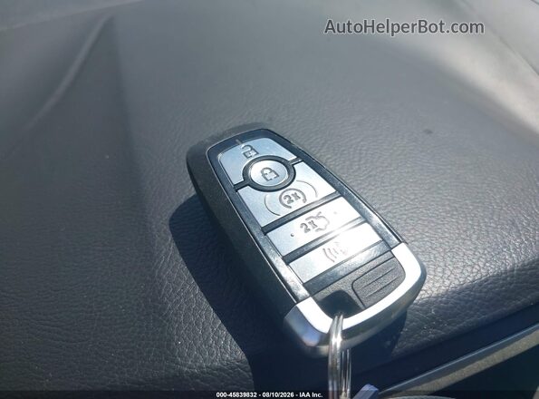 2FMPK4J89HBB37951 2017 FORD EDGE Maroon Widok deski rozdzielczej