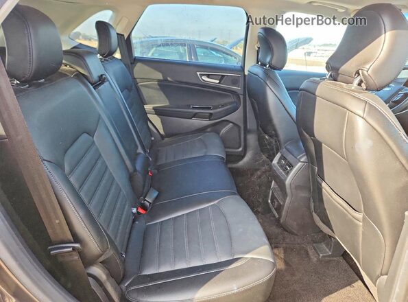 2FMPK4J8XJBC10587 2018 FORD EDGE Gray Вид задніх сидінь