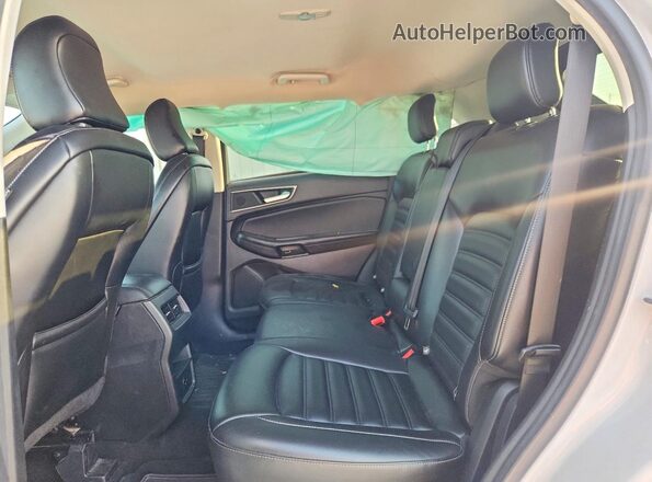 2FMPK4J90NBA34535 2022 FORD EDGE White Rear interior view