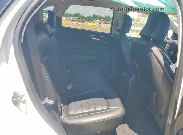 2FMPK4J90RBA08328 2024 FORD EDGE White Rear interior view
