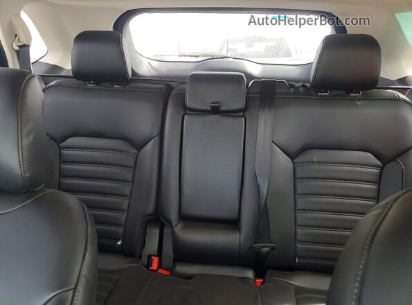 2FMPK4J90RBB07652 2024 FORD EDGE Red Widok tylnych siedzeń