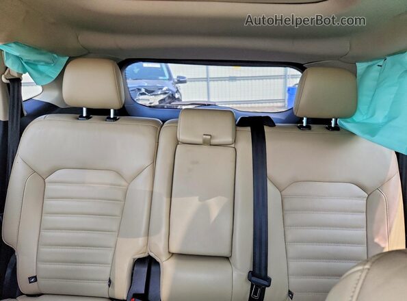 2FMPK4J91GBC33614 2016 FORD EDGE Red Vista de los asientos traseros
