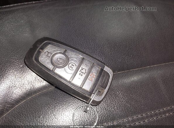 2FMPK4J92HBC01143 2017 FORD EDGE White Widok deski rozdzielczej