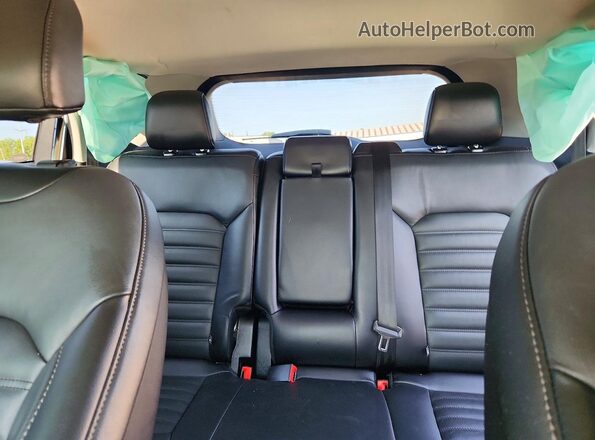 2FMPK4J93HBB09510 2017 FORD EDGE Red Rear seats view